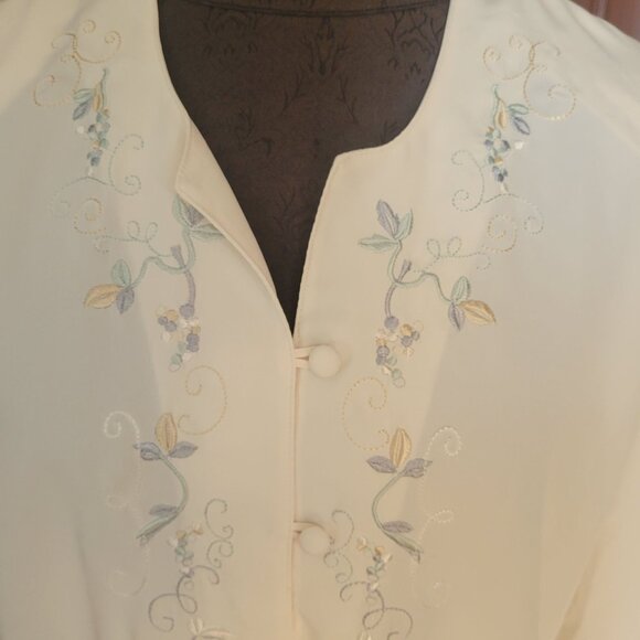 Laura Scott Petite Womens Embroidered Blouse 12P Ivory Long Sleeve Button-Up Pol - Picture 2 of 5